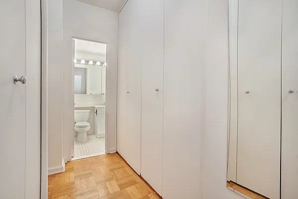 Rented by Bond New York | media 29