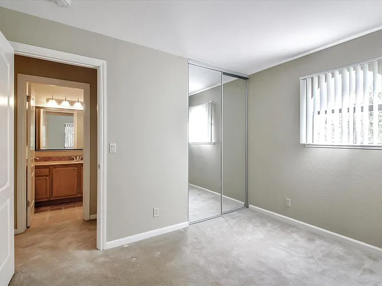 2250 Monroe St #382 — Photo 11