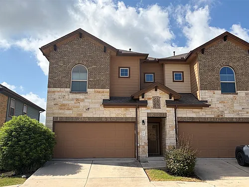 1001 Zodiac Ln #15 Photo 1