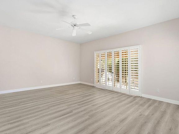 4th image of 44239 Venice Ct