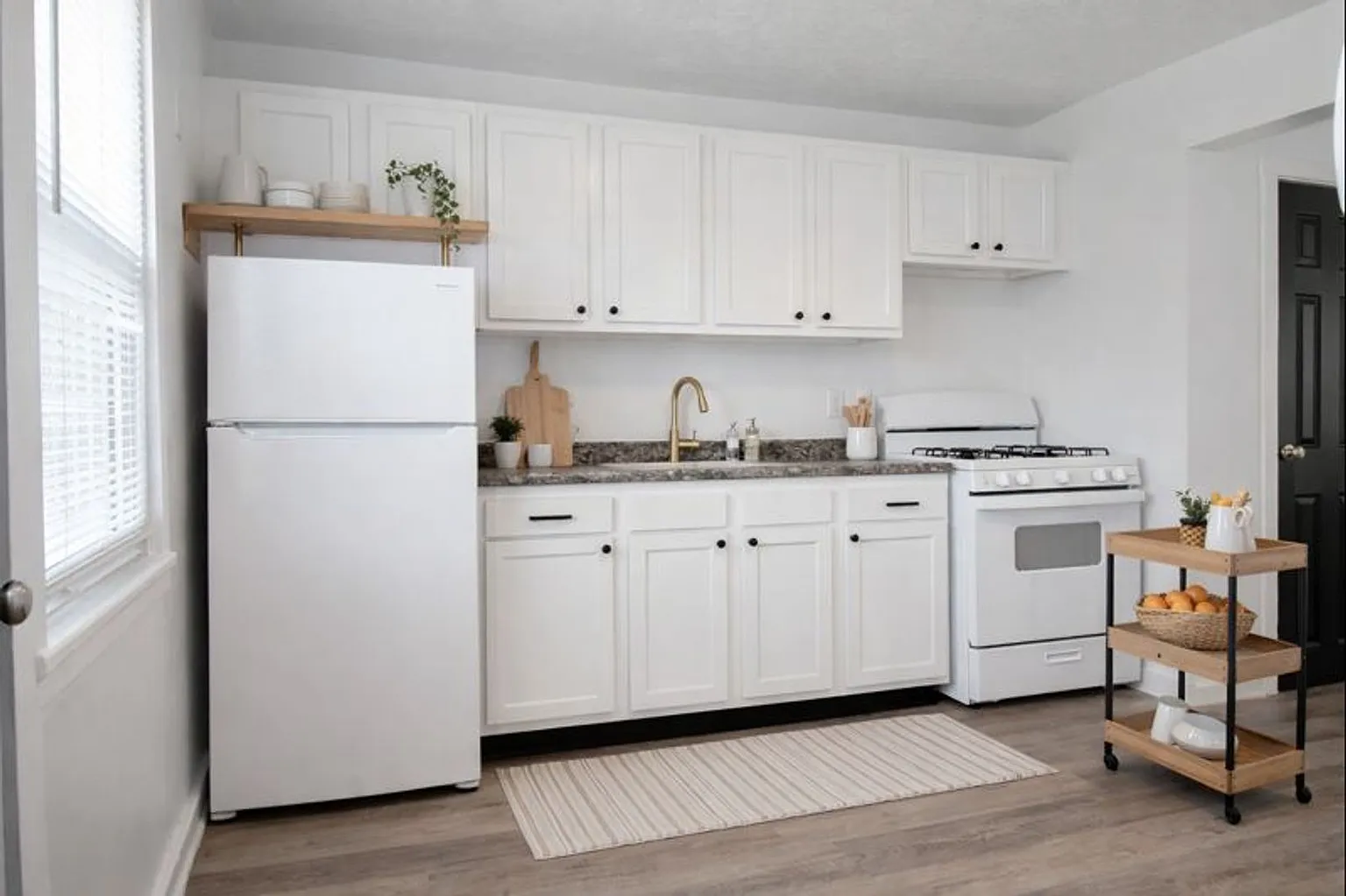 7 Midland Heights Cir #B photo 1