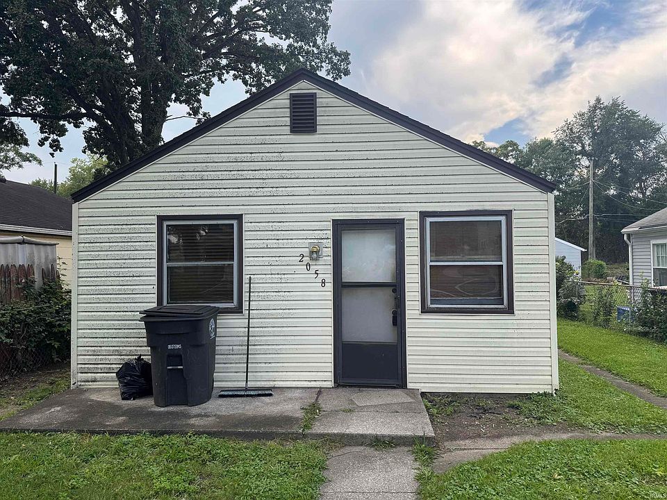 1st image of 2058 Pauline St