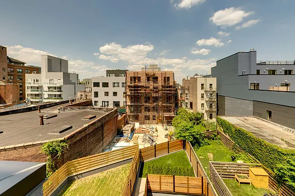 Rented by Keller Williams NYC | media 20