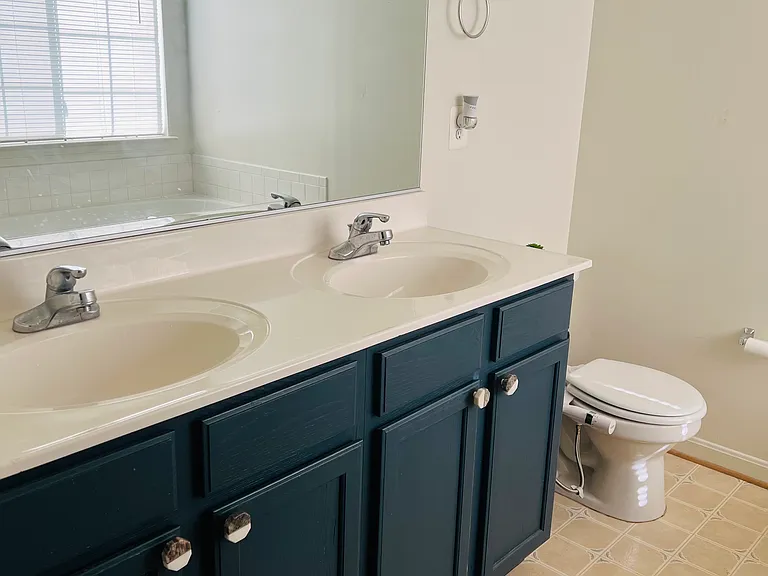 9404 Lanae Ln — Photo 26
