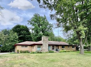 1201 Edgewood Dr, Warsaw, IN