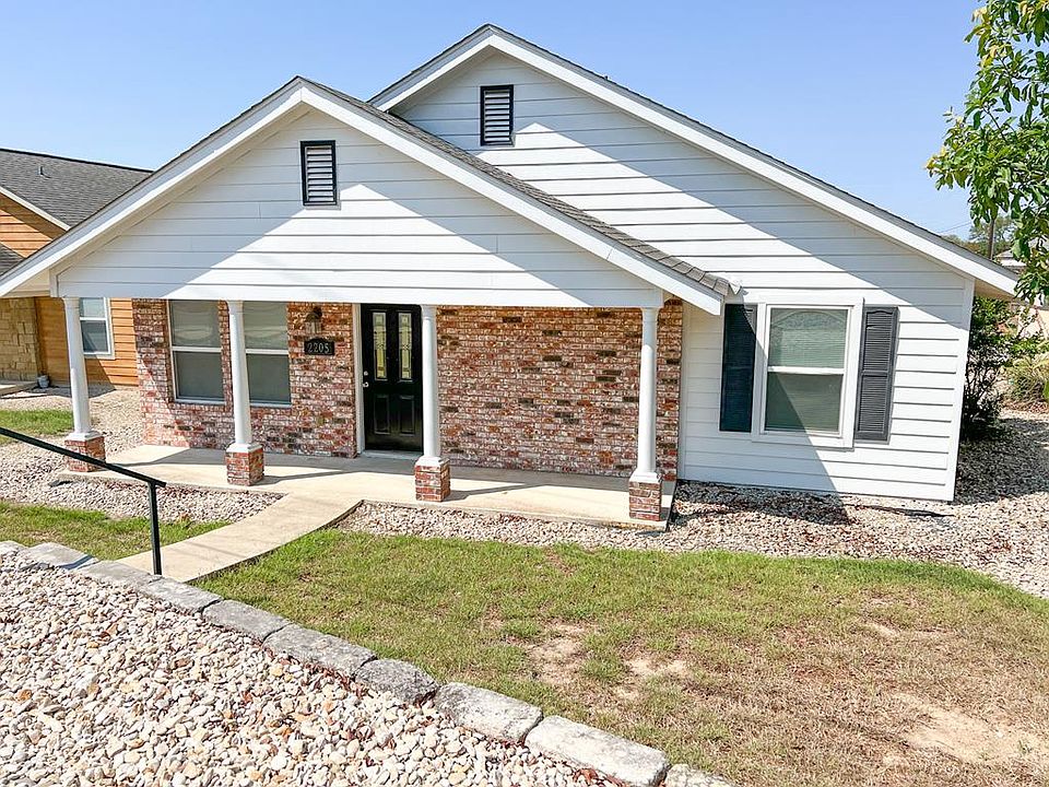 1st image of 2205 Singing Wind Dr N