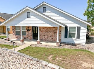 2205 Singing Wind Dr N, Kerrville, TX 78028