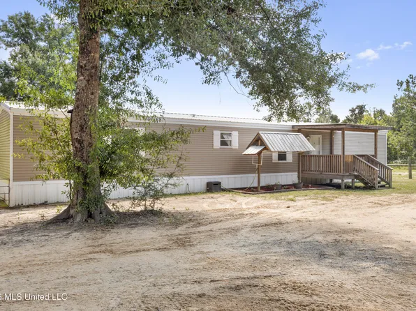 312 Ridge Rd N, Perkinston, MS 39573