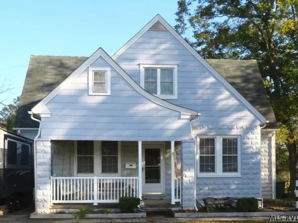 1126 Marshall St, Roanoke Rapids, NC 27870