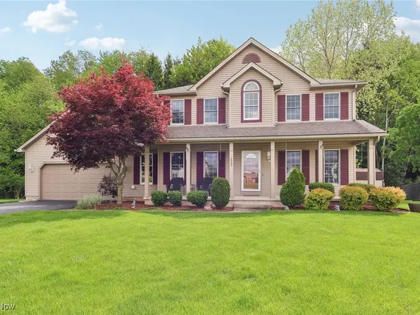 1957 Old Farm Trl, Youngstown, OH 44515