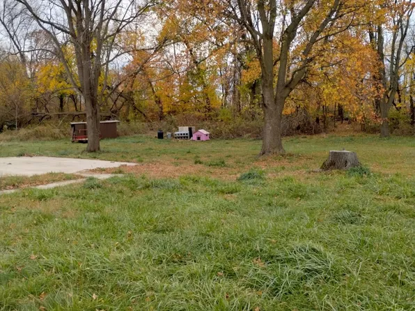 52711 Finch Rd, Marcellus, MI 49067