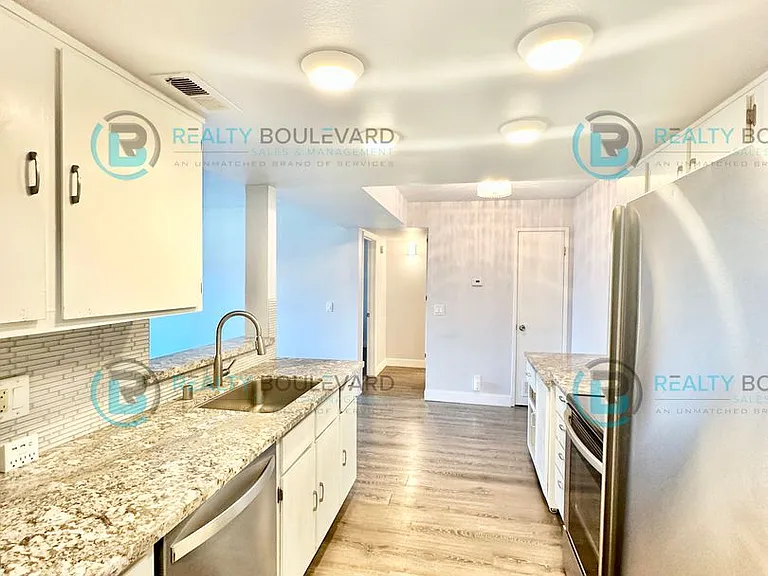 7680 Bluestone Dr #383 — Photo 16