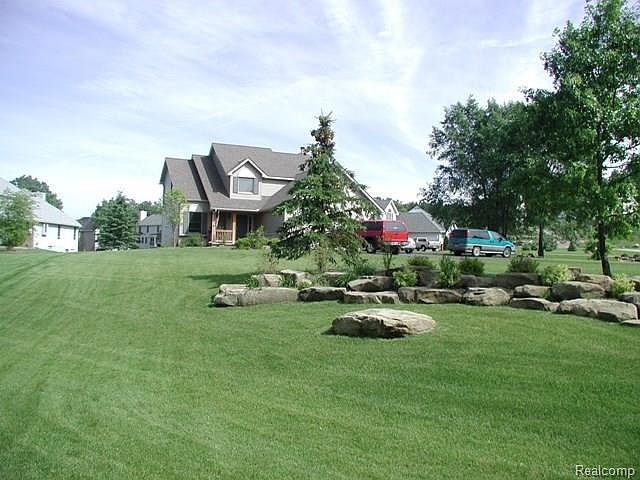1st image of 520 Aarons Way