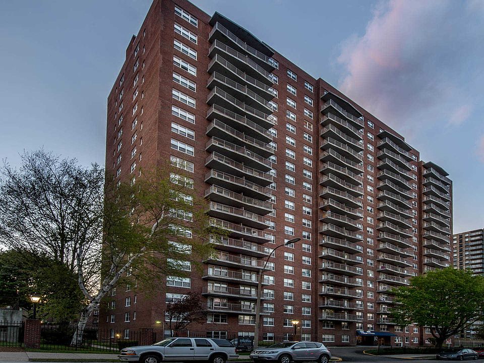 CityView at Longwood Apartments