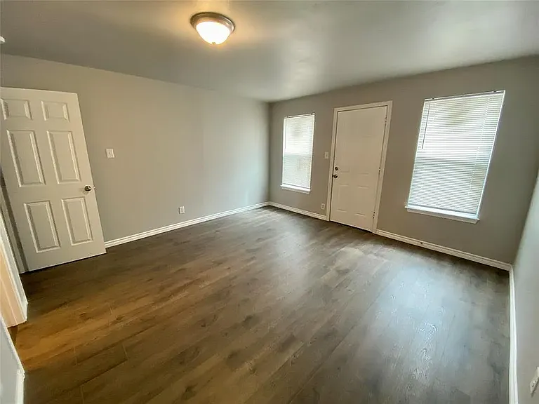 1040 E Richmond Ave — Photo 10