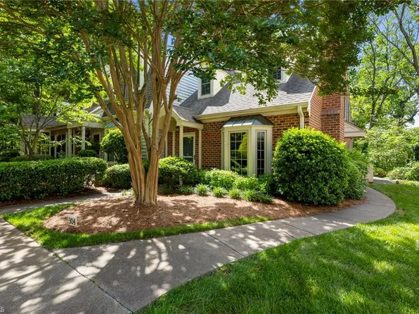 304 Settlers Run Dr, Winston Salem, NC 27101