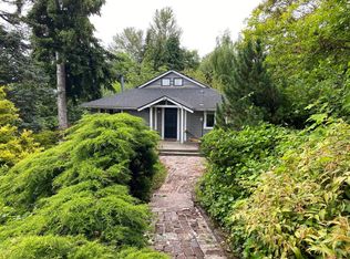 1023 California Ln SW #2, Seattle, WA 98116