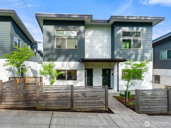 8704 42nd Avenue S, Seattle, WA 98118