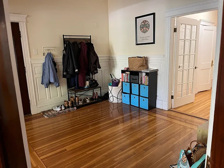 1033 Beacon St #1 — Photo 10