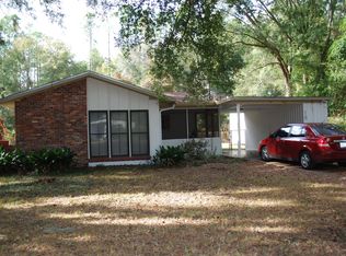18 NW 36th Dr, Gainesville, FL 32607