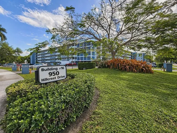 950 Hillcrest Dr, Hollywood, FL