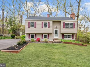 7965 Belhaven Ave, Pasadena, MD