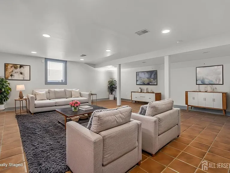 792 Partridge Dr — Photo 44