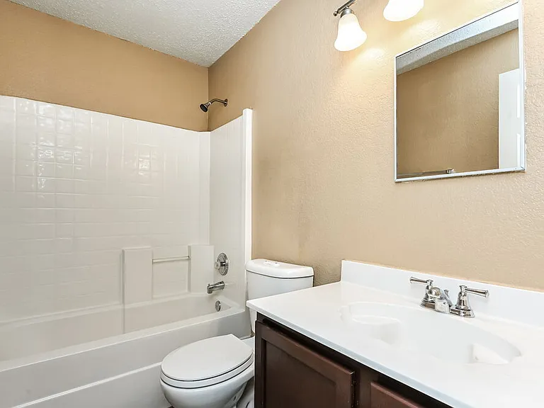 5213 Bedfordshire Dr — Photo 15