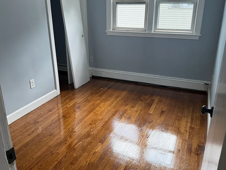 240 Washington St #3 — Photo 11