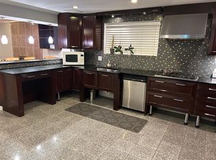 11802 Seven Locks Rd, Rockville, MD 20854