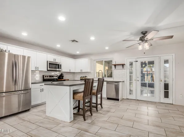 3226 E Enid Avenue, Mesa, AZ 85204