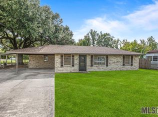 2642 S Remy Robert Ave, Gonzales, LA 70737