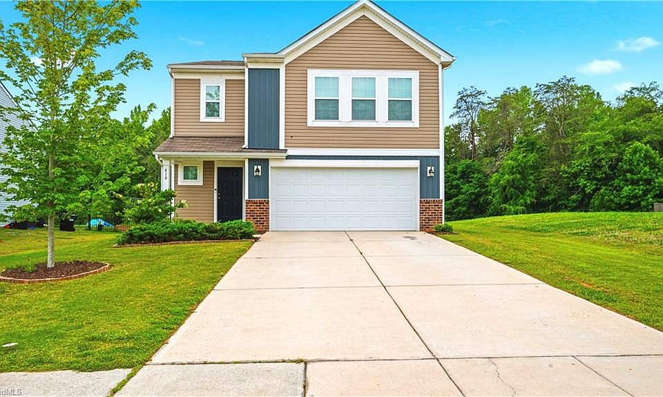 1st image of 410 Silver Oak Cir