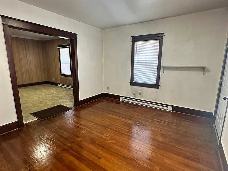 7 S Burhans Blvd — Photo 14