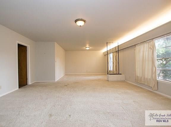 3rd image of 918 S 25th St
