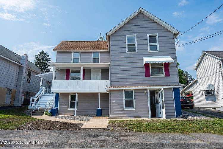 1st image of 213 Smith St