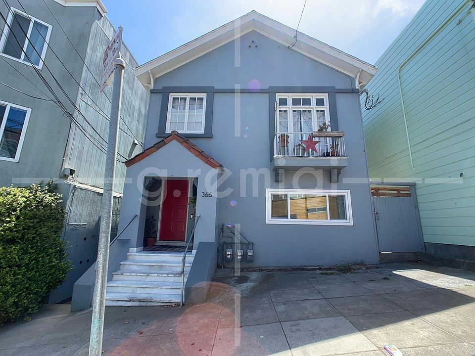 1st image of 366 Park St #C