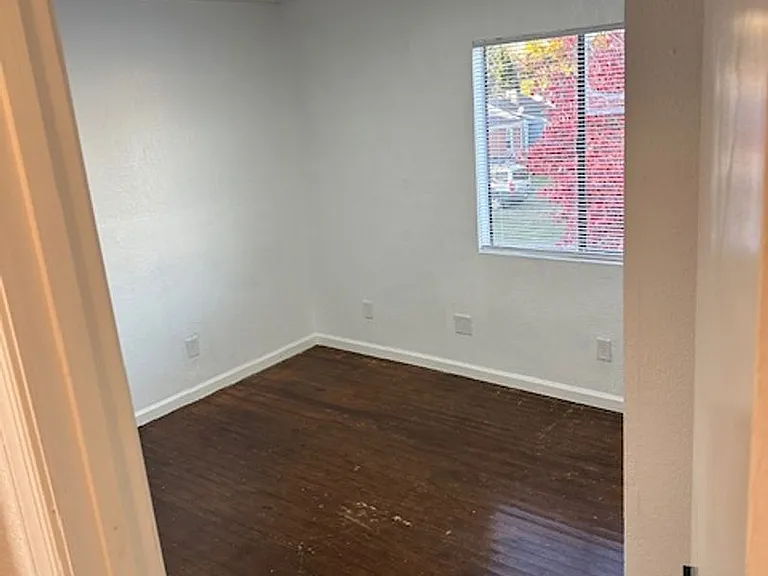 2013 Early St — Photo 12