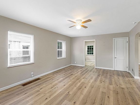 4th image of 6426 Betts Ave