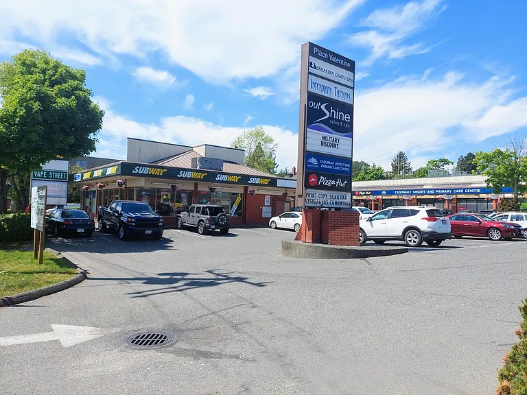 880-890 Esquimalt Rd #880 — Photo 7