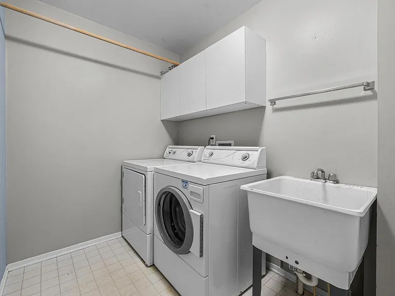 1696 Reserve Ct — Photo 14