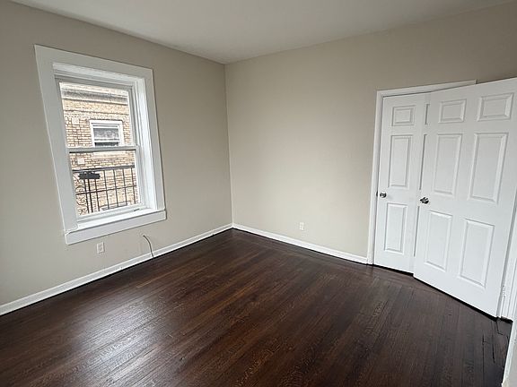 2nd image of 220 Roseville Ave #407