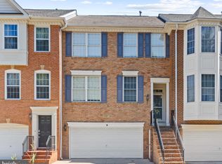 3997 Troon Ct, Fairfax, VA 22033