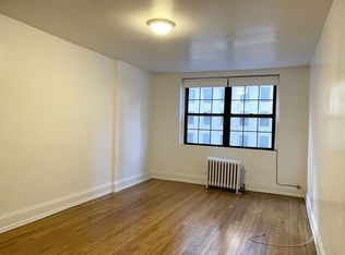 313 W 57th St, New York, NY 10019