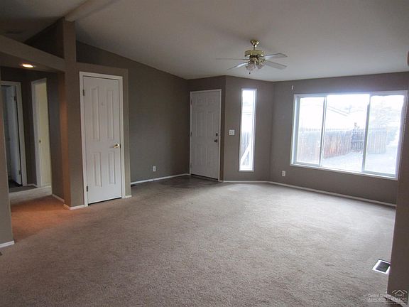 5th image of 61042 Geary Dr