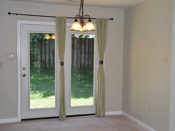 5th image of 3771 Kenesaw Dr