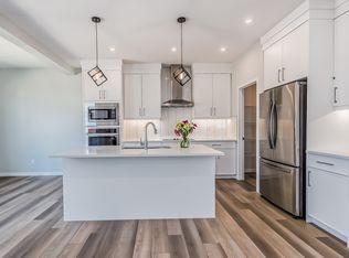 21 Rowley Rise NW, Calgary, AB T3L0G7