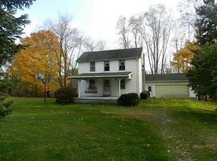 767 Mill Bridge Rd, Ellwood City, PA 16117