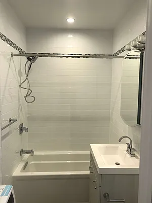 Rented by Flatiron Real Estate Advisors LLC | media 21