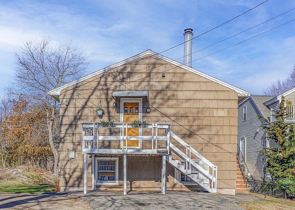 1st image of 6 Buena Vista Ave